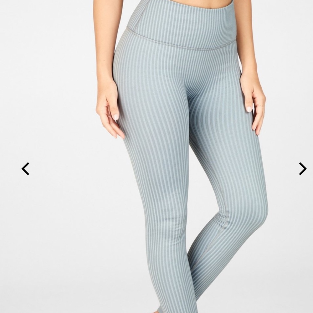 High-Waisted Seamless Rib Legging